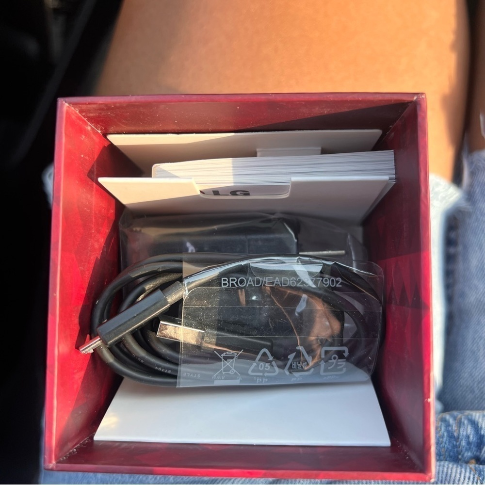 New in box LG G smartwatch/ LG-W100 - Picture 5 of 5